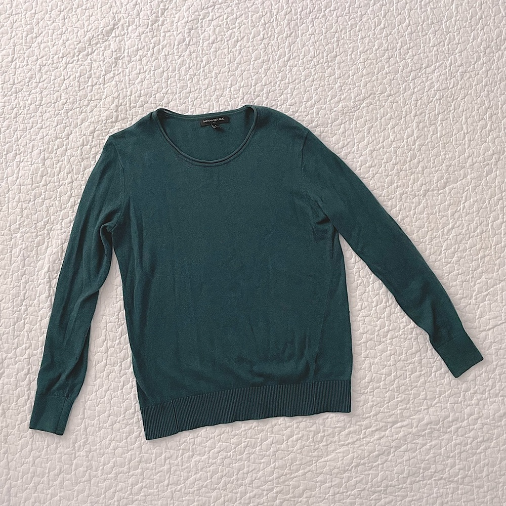 Banana Republic Sweater - S